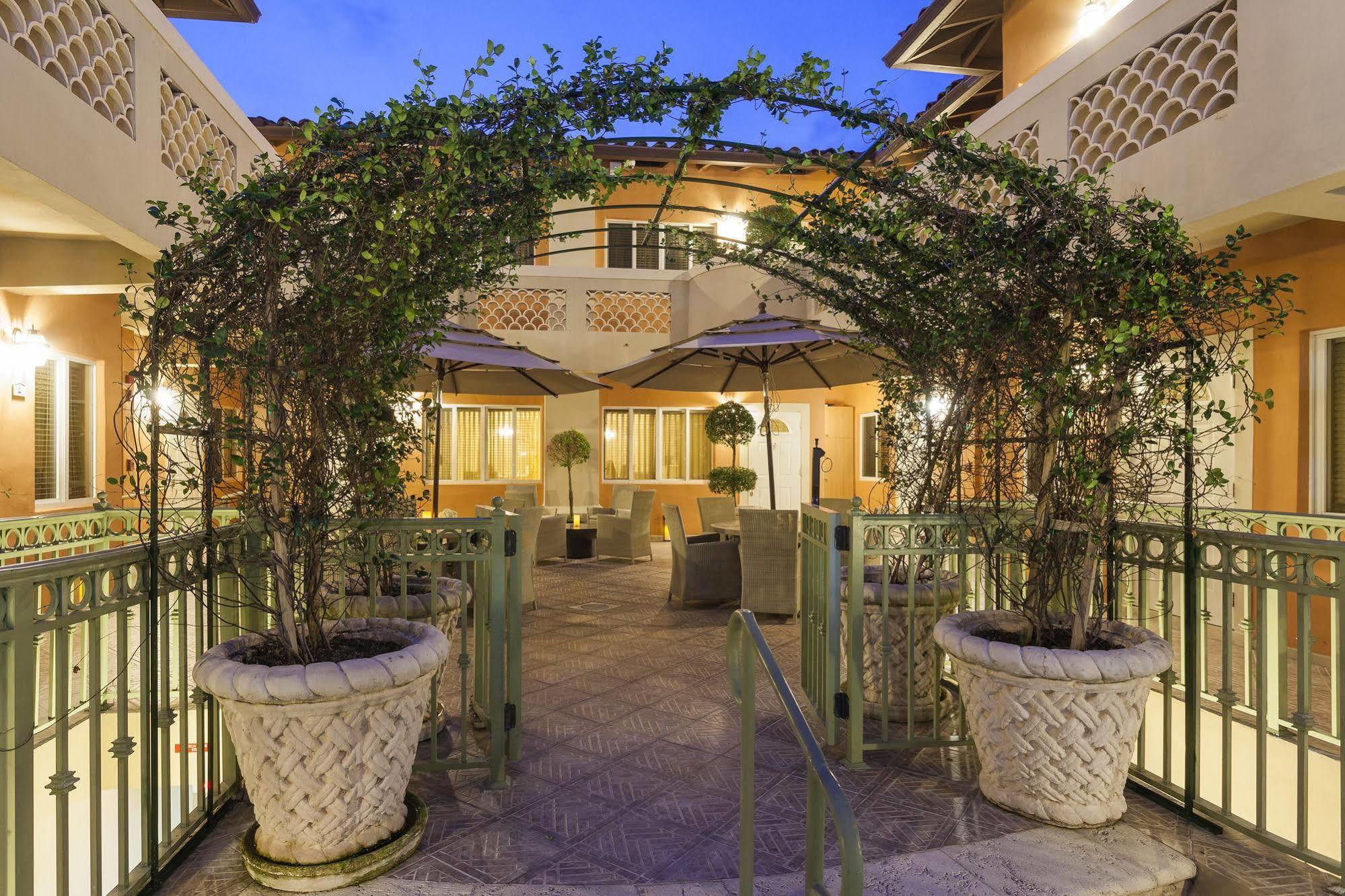 בל הארבור Sun Harbour Boutique Hotel מראה חיצוני תמונה